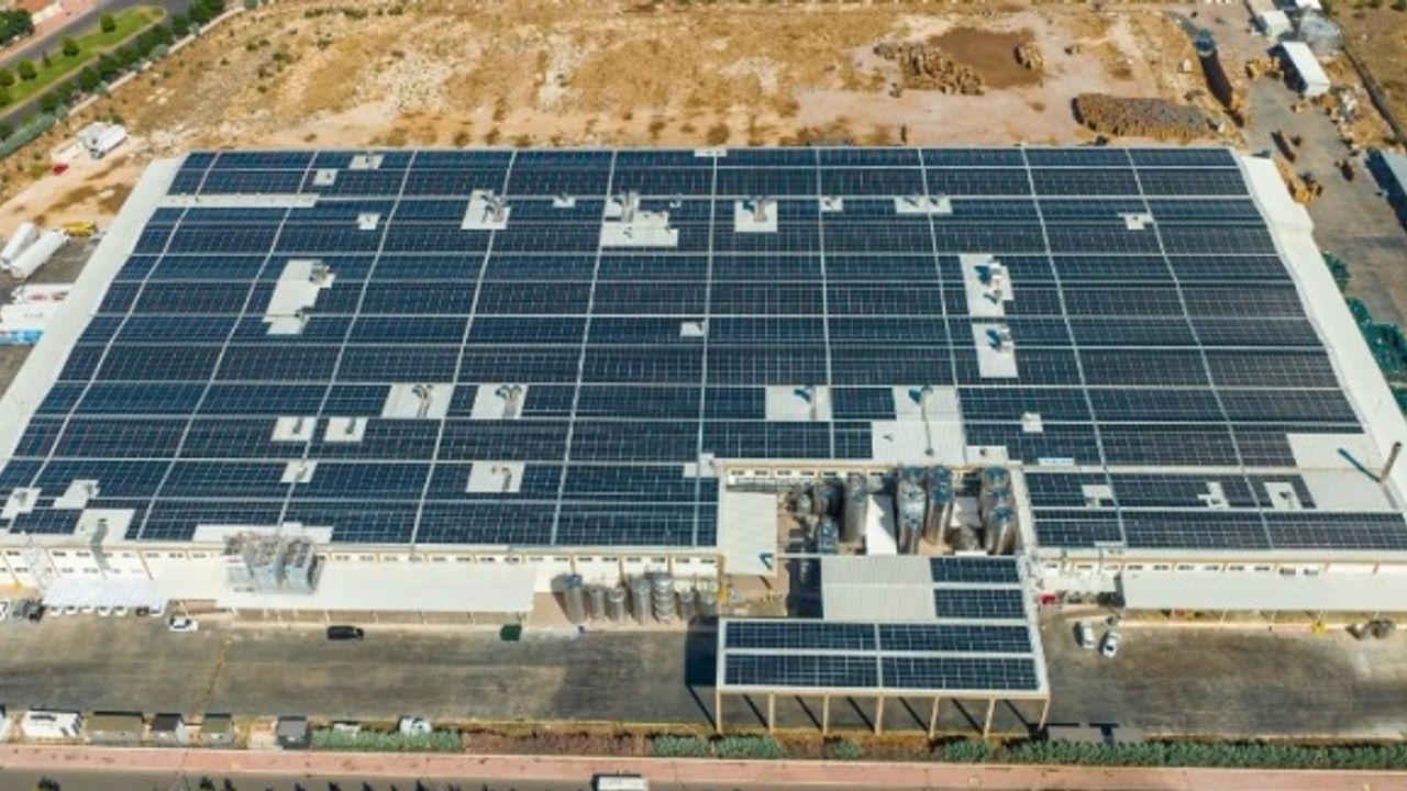 Antalya'da bir firma daha güneşten elektrik üretiyor