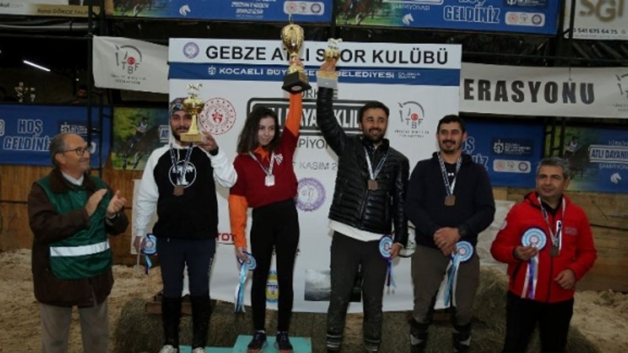 Türkiye Atlı Dayanıklılık Yarışmaları nefesleri kesti