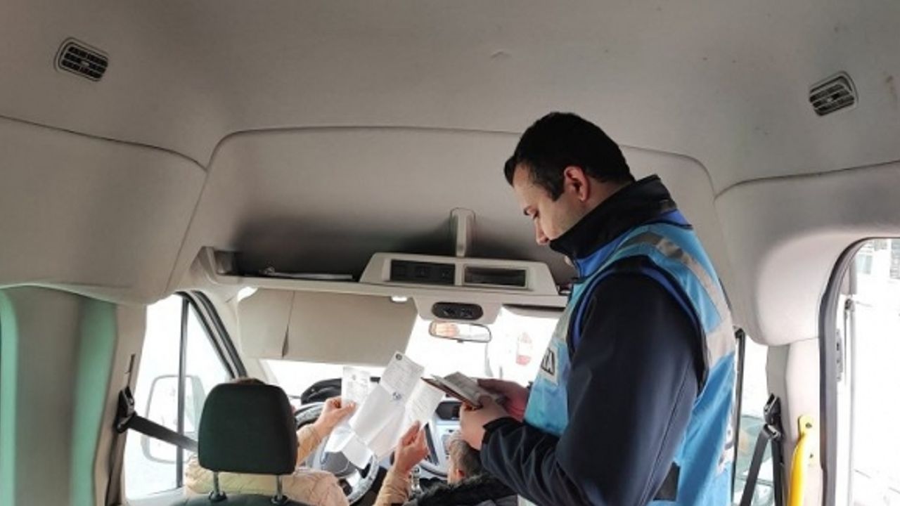 Diyarbakır zabıta ekiplerinden okul servis araçları denetimi