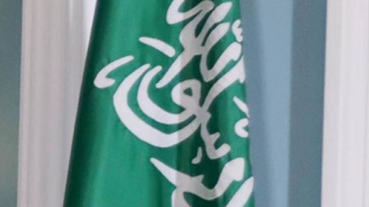 Suudi Arabistan Tek Doz Kovid-19 Aşısı Olanları Kabul Edecek