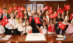 DEÜ'de yönetim çocuklardaydı
