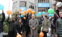 Mudanya'da gençlerden tutuklu öğrencilere 'balonlu' destek