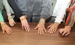 ‘Yaşayan İnsan Hazinesi’nden tek el mucizesi