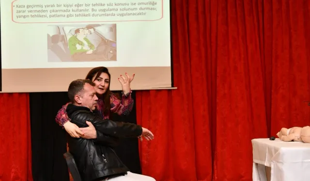 İzmir Çiğli'de hizmet içi 'temel ilk yardım' eğitimi