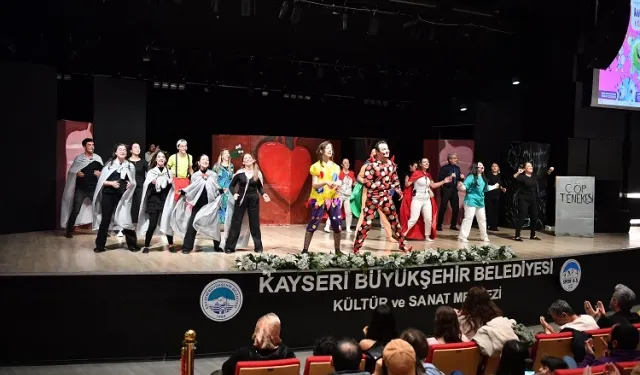 Kayseri Büyükşehir'den müzikal oyunu