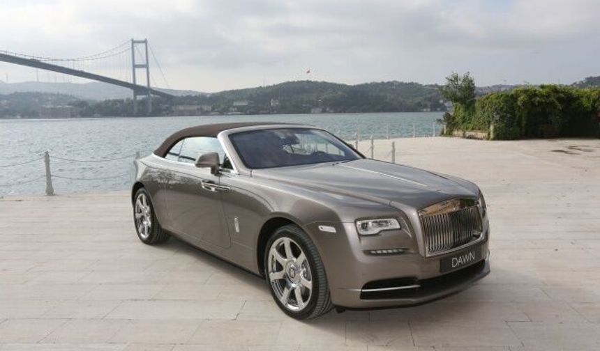 Rolls-Royce Dawn Görücüye Çıktı! Fiyatıyla Dudak Uçuklatıyor