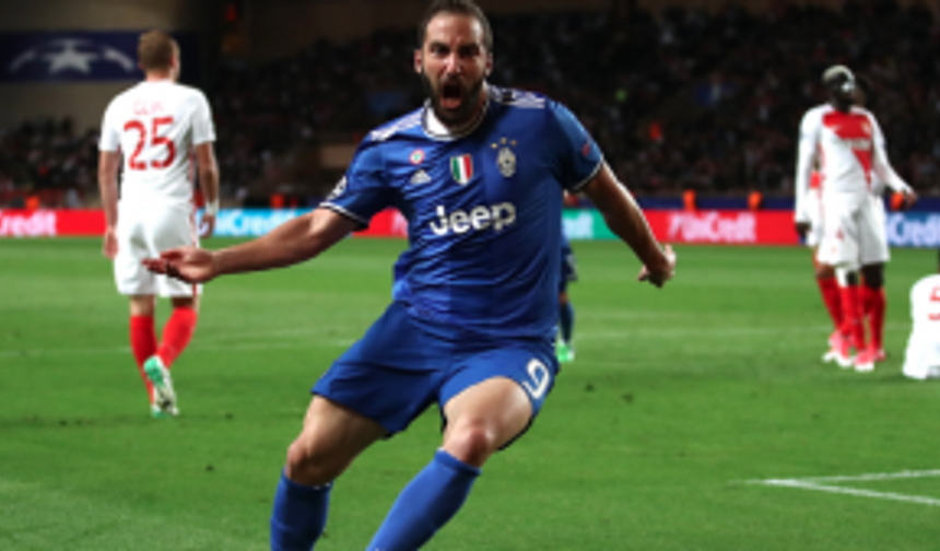 Juventus, Monaco'yu Higuain'in golleri ile devirdi